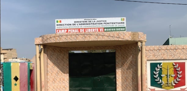 « Ici, tu n’es plus au Camp pénal ! » : une ex-détenue agresse violemment une surveillante