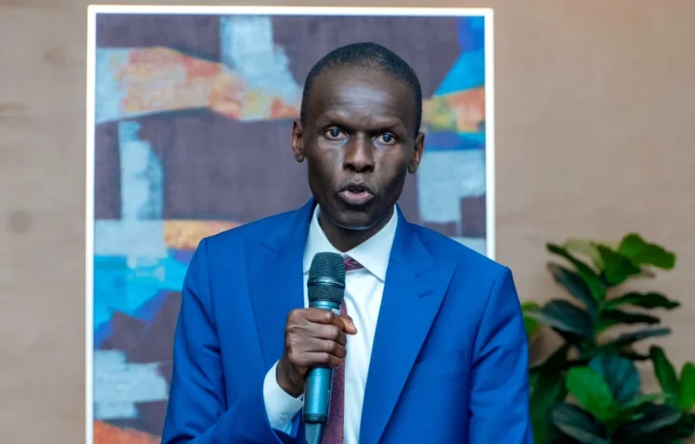 « Un regroupement de profitards encagoulés » : Waly Diouf Bodiang charge violemment la société civile
