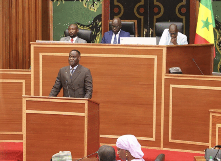 L’ASSEMBLÉE NATIONALE ADOPTE DEUX LOIS CLÉS POUR RENFORCER LA LUTTE CONTRE LA CORRUPTION