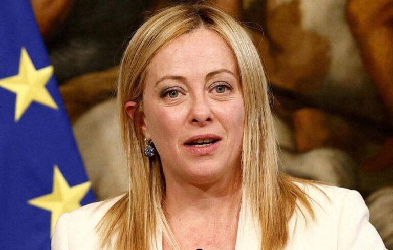 L’Italie secouée par un scandale de photos de femmes en ligne, Meloni parmi les victimes