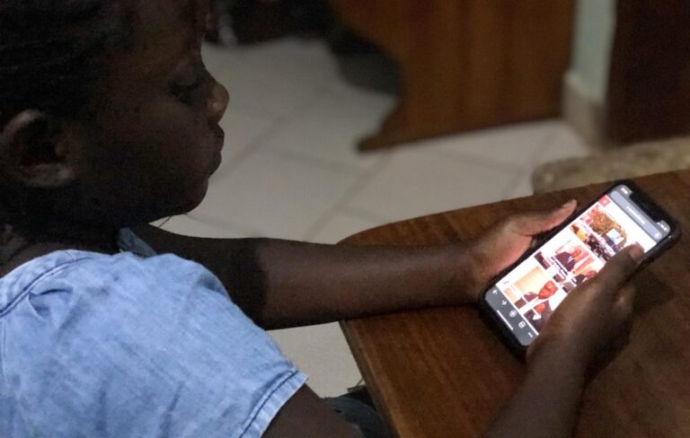 Le ministère de l’Éducation interdit l’usage du téléphone portable en milieu scolaire