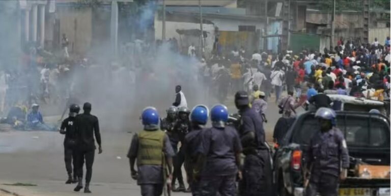 UCAD : confrontation matinale autour du versement des allocations