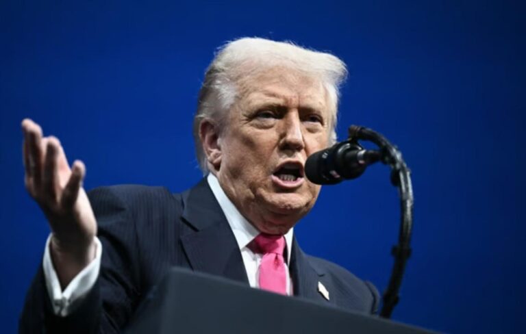 Trump affirme que l&rsquo;espace aérien du Venezuela doit être considéré comme « entièrement fermé »