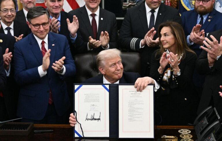 Fin de la plus longue paralysie budgétaire des Etats-Unis