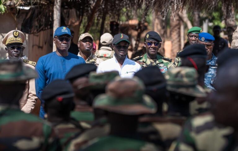 Casamance : Les images de l’immersion «inédite» du Pr. Diomaye dans une zone stratégique de l’Armée