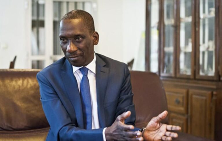 « Un parti fortement organisé et discipliné » : Mamadou Diop Decroix séduit par…