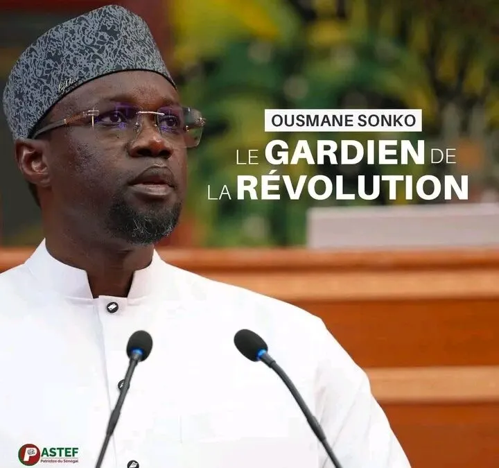 Guy Marius Sagna applaudit Sonko : « Gardien de la RÉVOLUTION, pas de l’alternance »