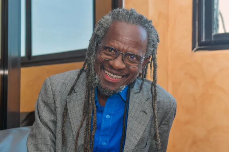 Pape Samba Kane, journaliste, écrivain: « Quand un pays ne rit pas, il pleure »