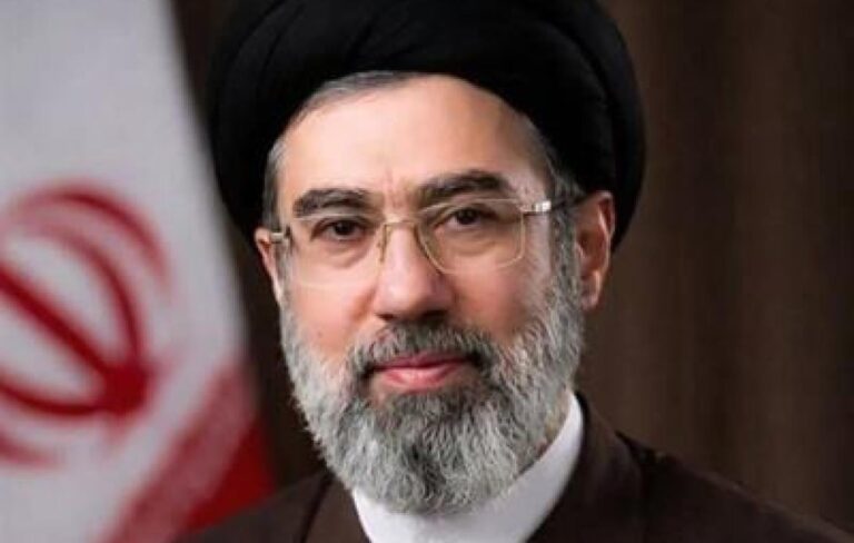 [Profil] Iran: le nouveau guide suprême, Mojtaba Khamenei, influent successeur de son père