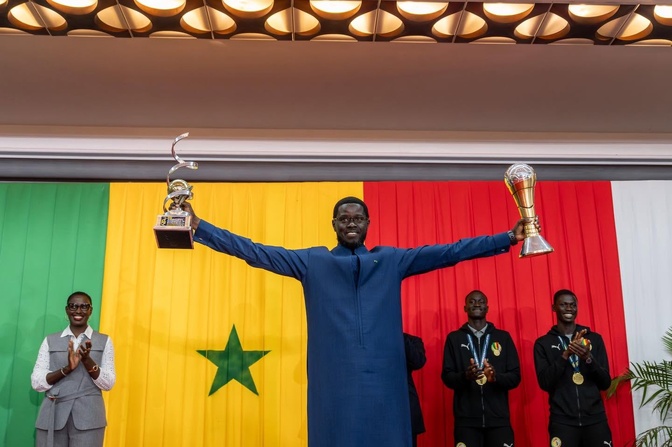 Diomaye Faye célèbre les champions d’Afrique U17 et U15 : des distinctions et plus de 311 millions FCFA de récompenses