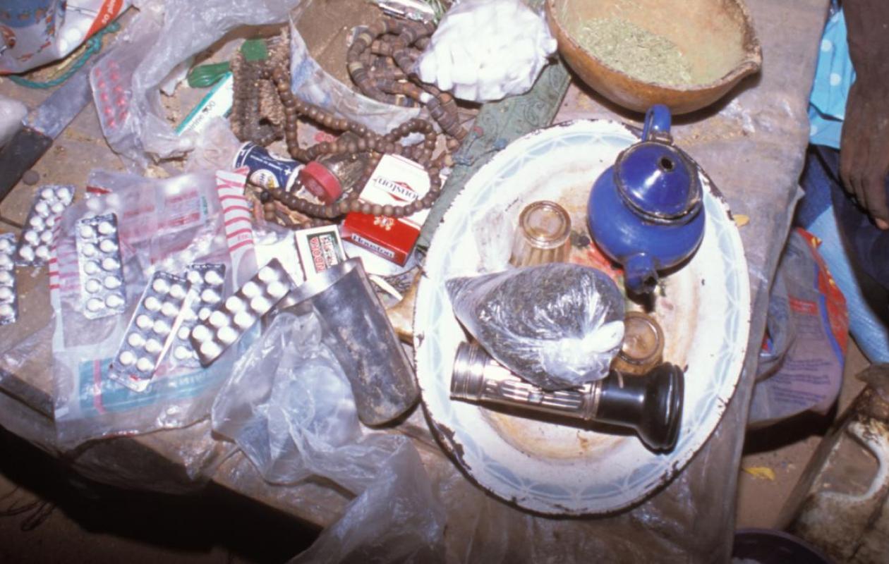 Kush, tramadol et ecstasy : La BRS investit le garage malien de Zac Mbao et arrête 35 personnes