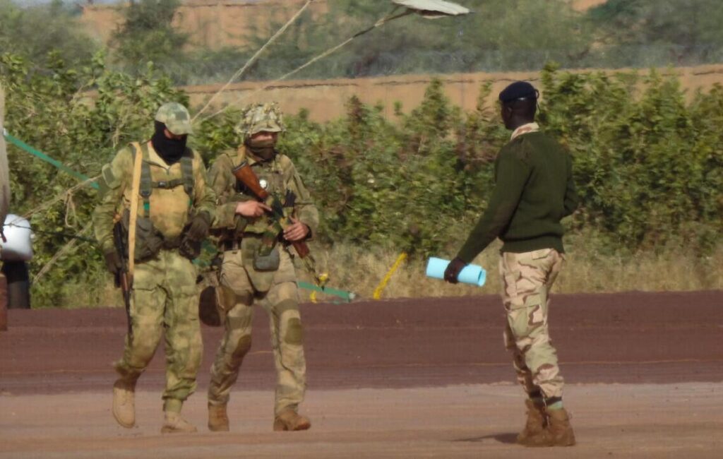 Mali: l&rsquo;armée et les Russes reprennent la ville d&rsquo;Anéfis dans le nord